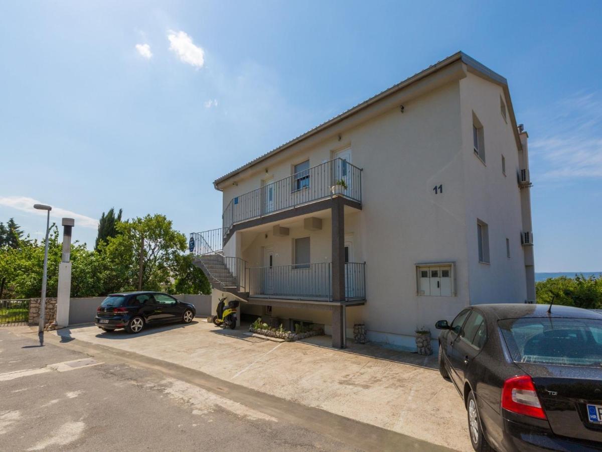נובי ווינודולסקי Apartments Lavarin מראה חיצוני תמונה